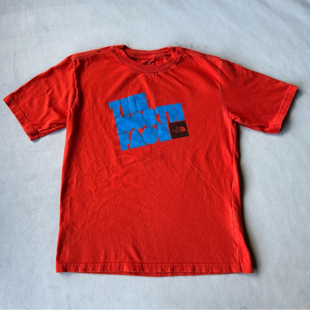 The North Face ~ Graphic Tee ~ Youth Size Small 7-8